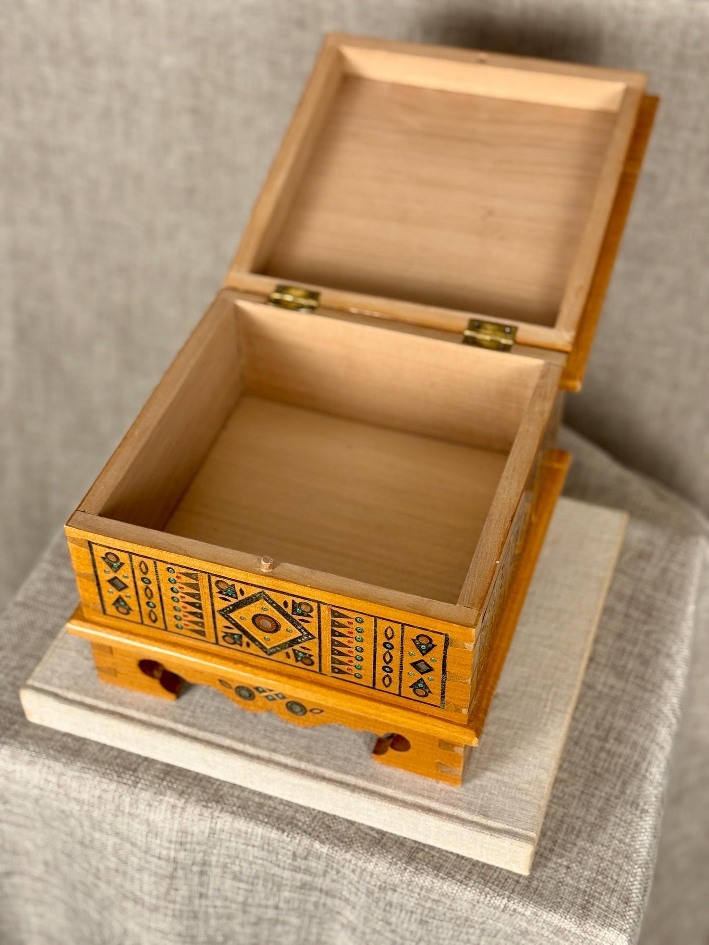 Ukrainian Folk Art Wooden Box | Vintage Hutsul Woodwork | Handmade Geometric Box