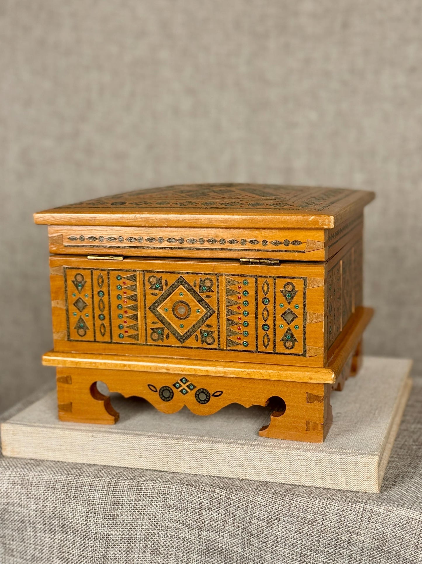 Ukrainian Folk Art Wooden Box | Vintage Hutsul Woodwork | Handmade Geometric Box