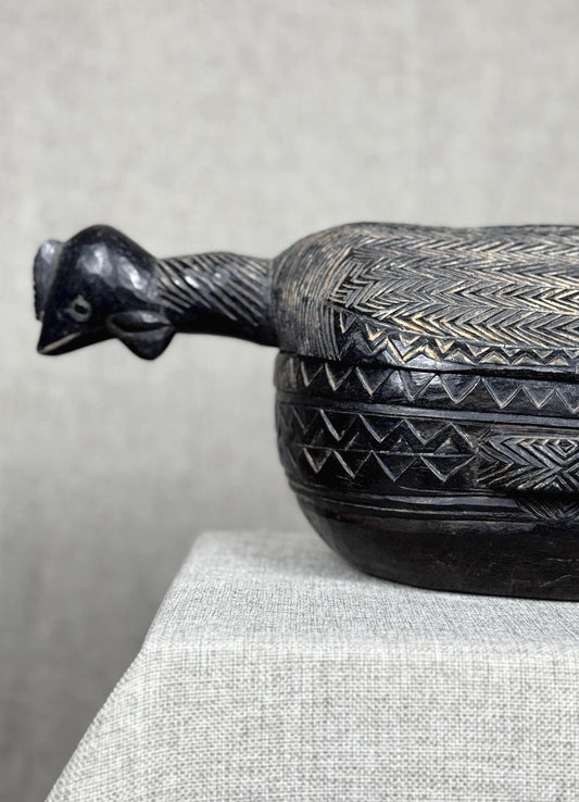African Lozi Bowl, Bird