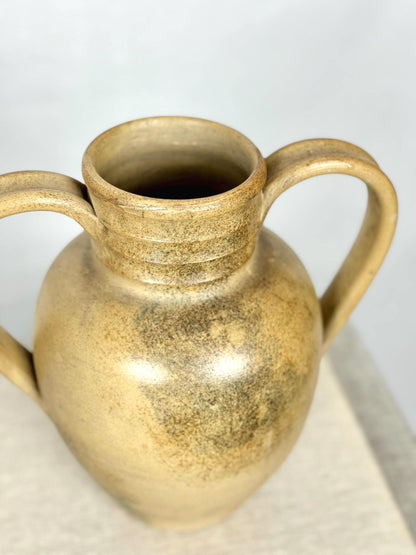 Hillstonia Amphora Vase